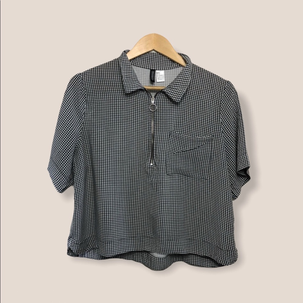 H&M Divided Black and White Checkered Crop Top
